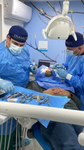 LOS MEJORES IMPLANTOLOGOS DENTALES EN ÑUÑOA, CLINICA ENAMEL